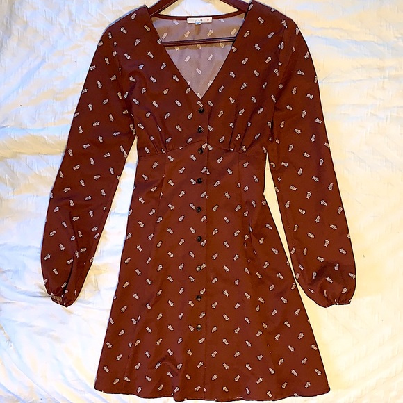 Le Lis Fall Dress - Picture 8 of 8